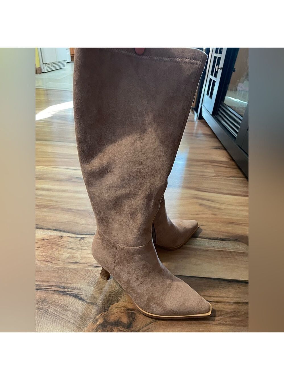 Women's Tan Suede Knee High Boots Size 5.5 - Picture 8 of 12